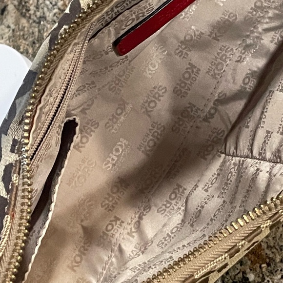 Michael Kors Shoulder Bag - Picture 5 of 14